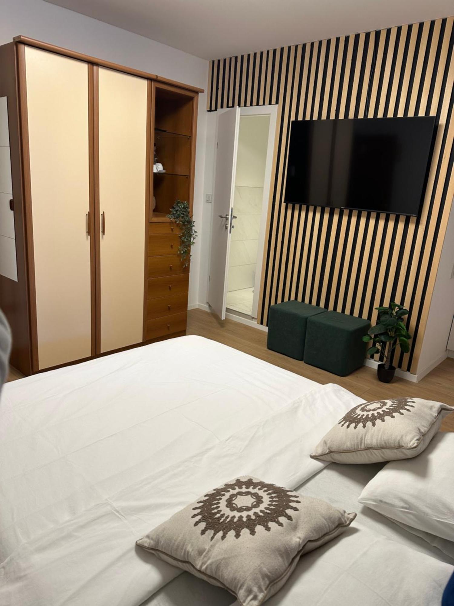 Luxury Old Town Rab Studio Apartments Rab Town Dış mekan fotoğraf